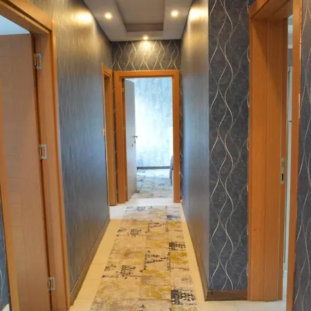242 Gold Tower Apartmanhotel