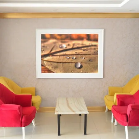 242 Gold Tower Apartmanhotel