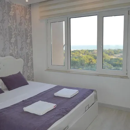 242 Gold Tower Apartmanhotel Antalya